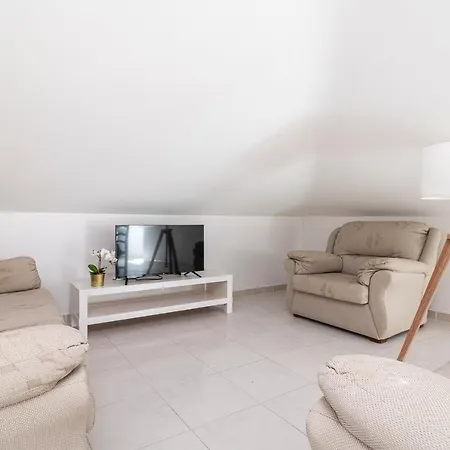 2br Near