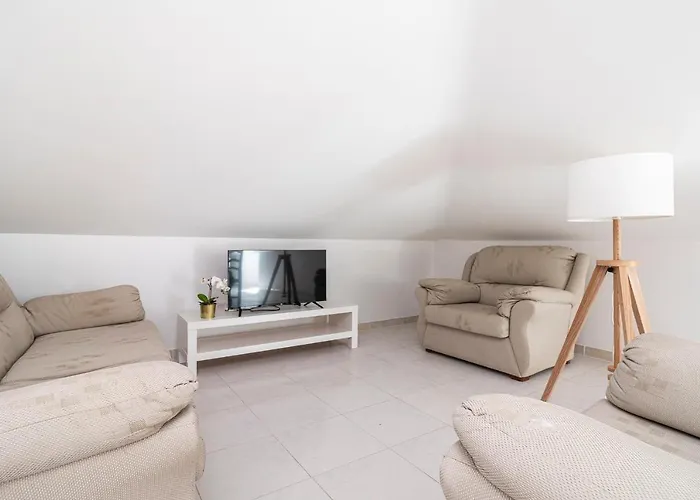 2br Near