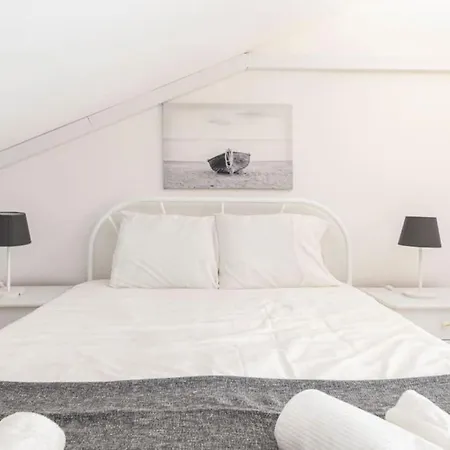Apartamento 2br Near Nazaré